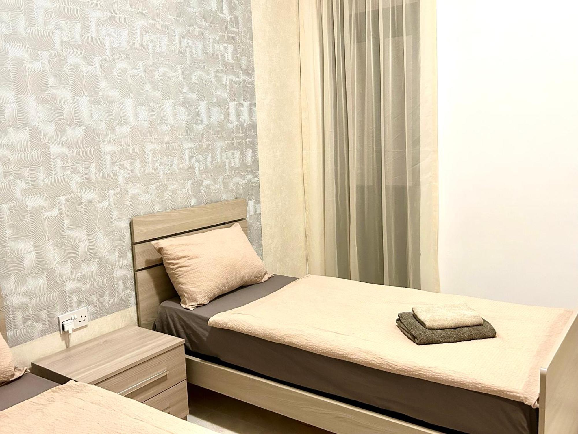 Arzella Apartments Xlendi Stylish Stay Near Beach Local Eats ซเลนดิ ภายนอก รูปภาพ