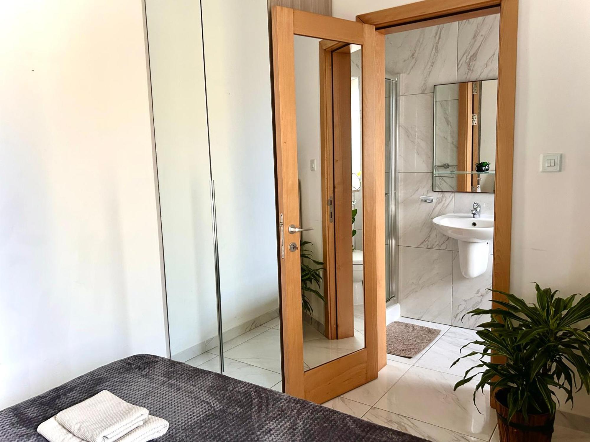Arzella Apartments Xlendi Stylish Stay Near Beach Local Eats ซเลนดิ ภายนอก รูปภาพ