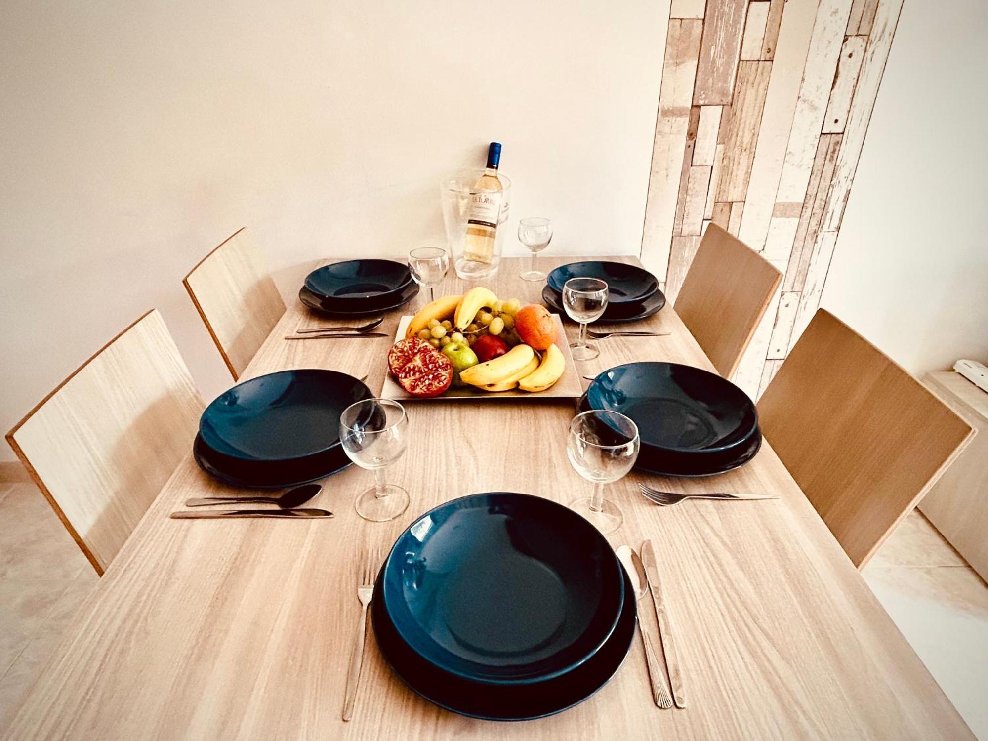Arzella Apartments Xlendi Stylish Stay Near Beach Local Eats ซเลนดิ ภายนอก รูปภาพ