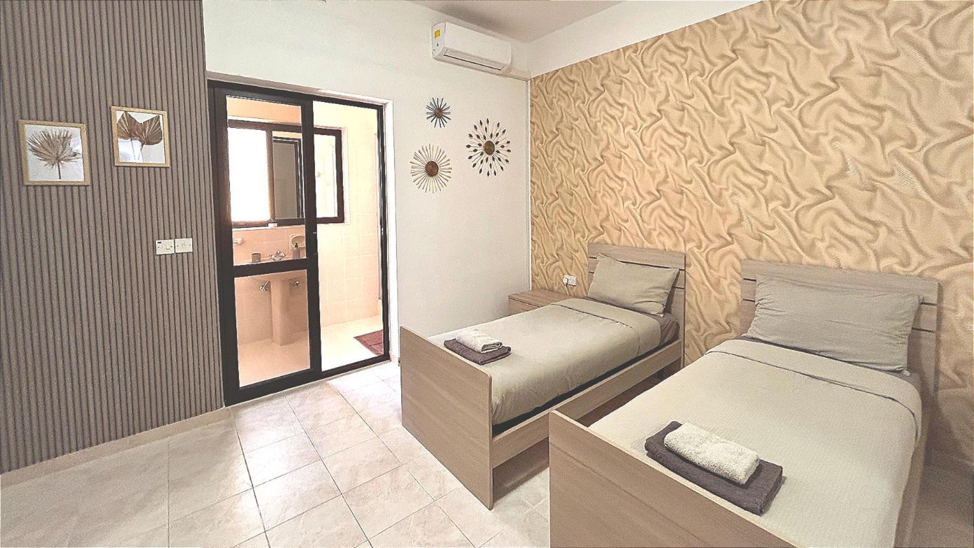 Arzella Apartments Xlendi Stylish Stay Near Beach Local Eats ซเลนดิ ภายนอก รูปภาพ